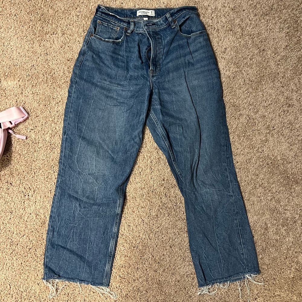 Abercrombie 90s straight ultra high rise cropped